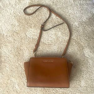 Michael Kors Cross Body Bag